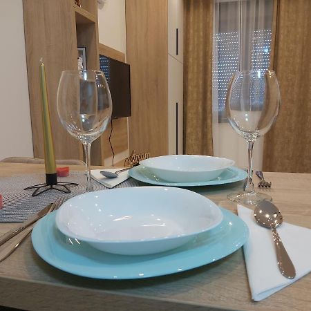 Apartman Cristal Lux トレビニエ エクステリア 写真
