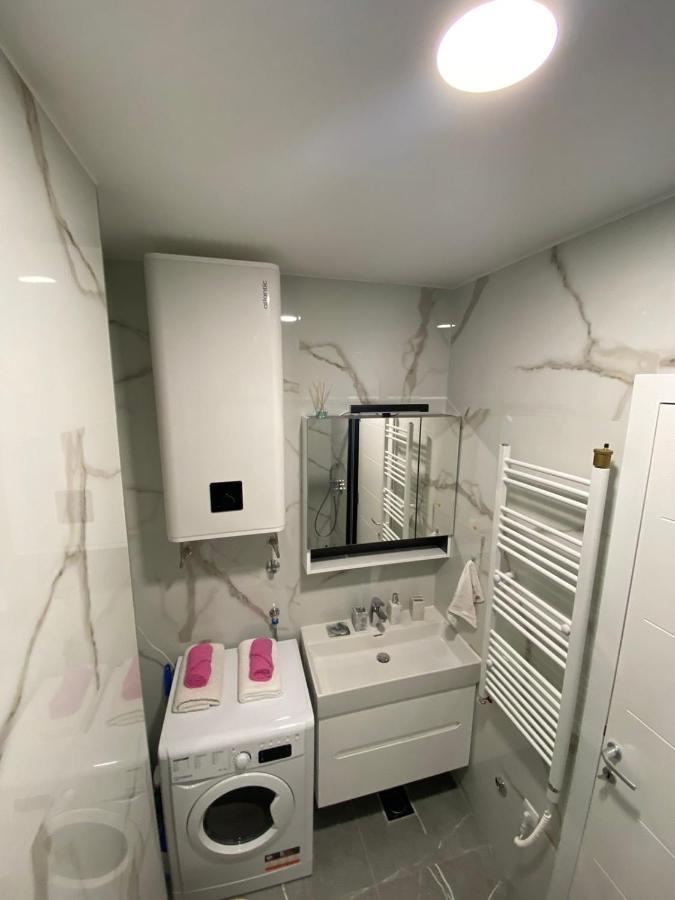 Apartman Cristal Lux トレビニエ エクステリア 写真