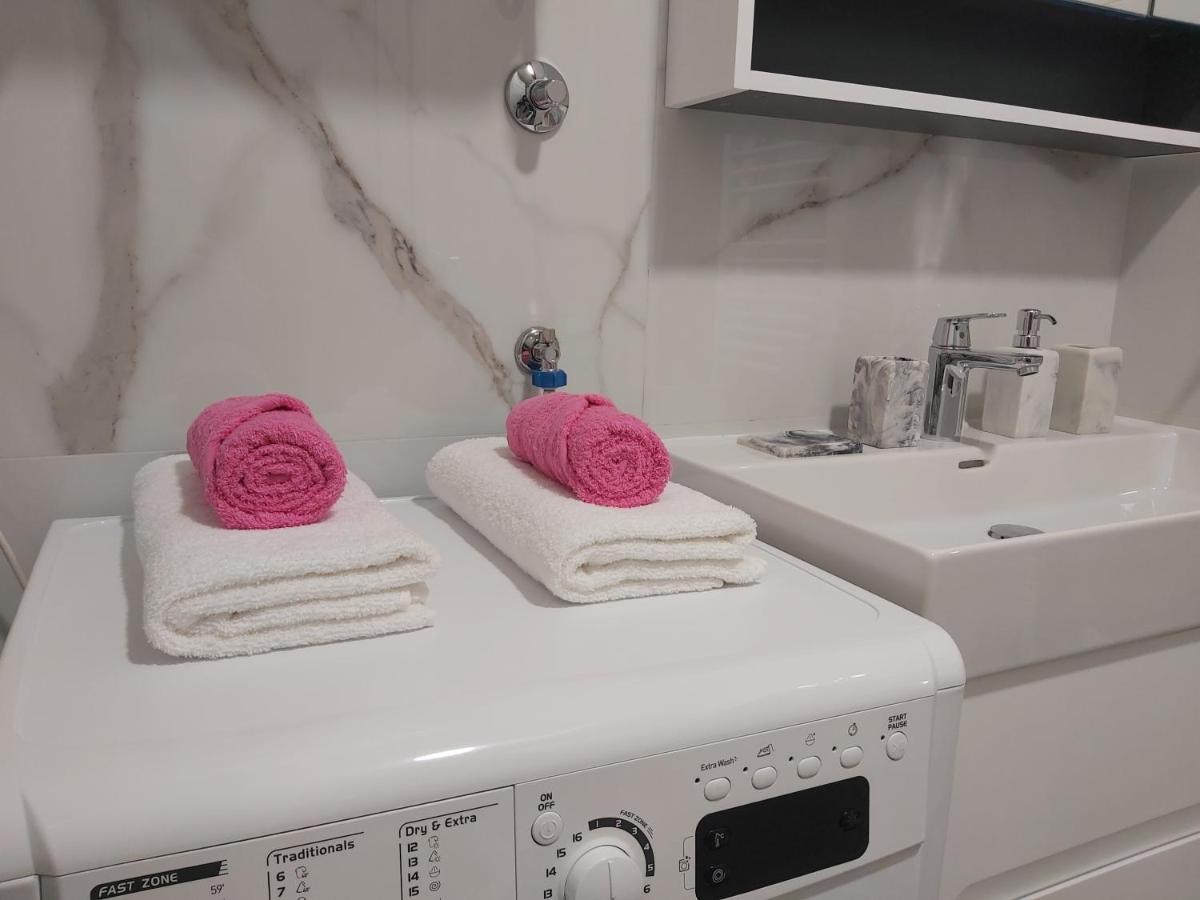 Apartman Cristal Lux トレビニエ エクステリア 写真
