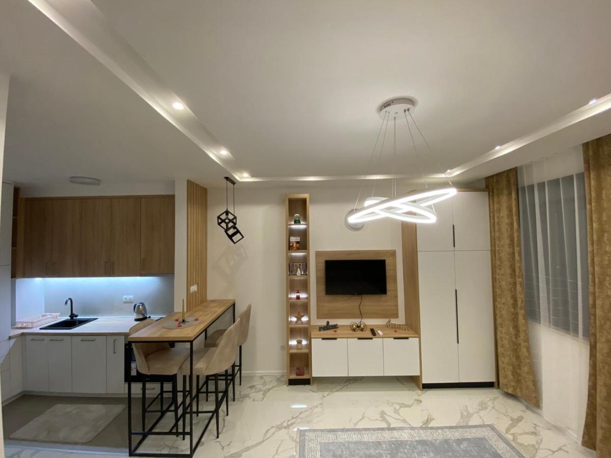 Apartman Cristal Lux トレビニエ エクステリア 写真